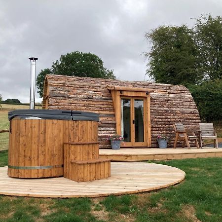 Delor - Bryntalch Glamping Pods Hotel Montgomery Eksteriør billede
