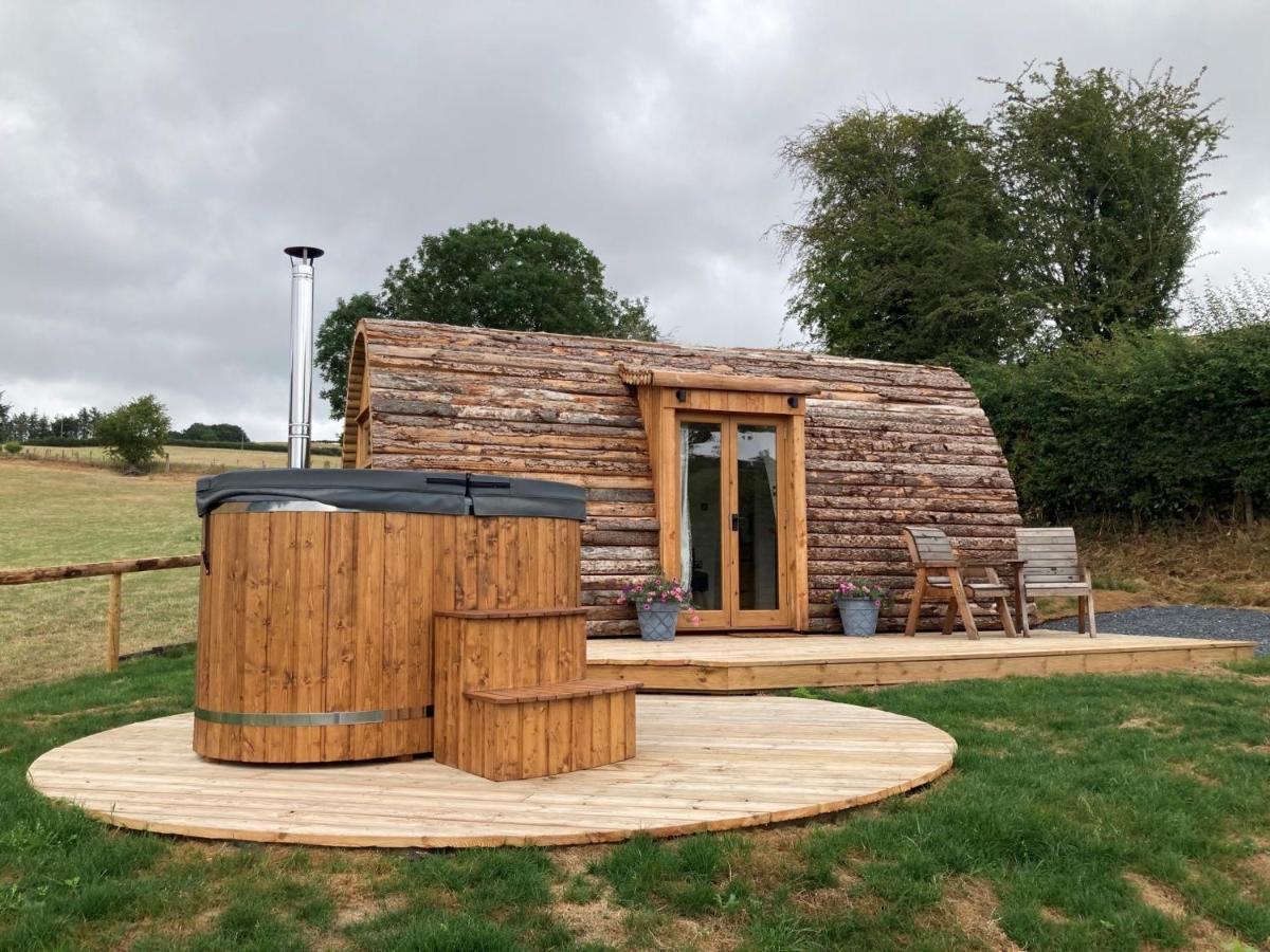 Delor - Bryntalch Glamping Pods Hotel Montgomery Eksteriør billede